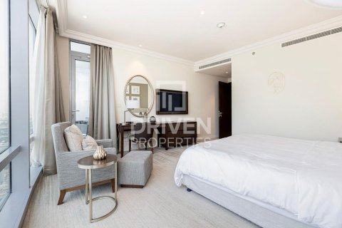 דירה להשכרה ב Downtown Dubai (Downtown Burj Dubai), Dubai, איחוד האמירויות 2 חדרי שינה, 126 מ"ר, מספר 655055 - תמונה 5