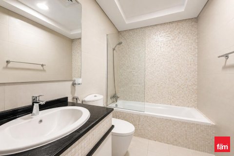 Appartamento in affitto a Business Bay, Dubai, EAU 2 camere da letto, 123.6 mq. № 719006 - foto 11