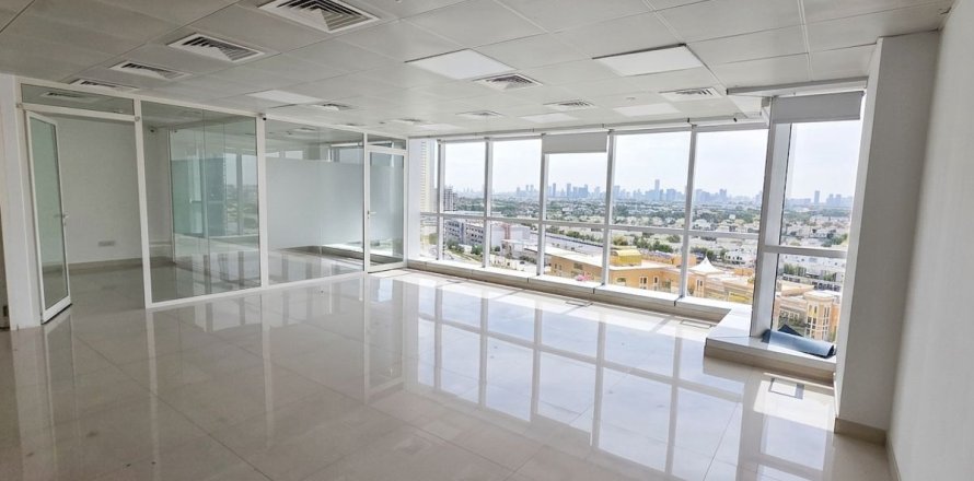 Escritório em Dubai, EAU 102 m2 № 719001