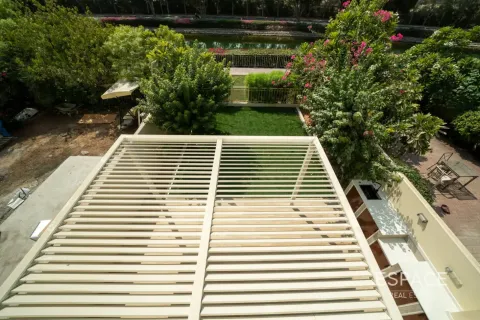Villa in The Springs, Dubai, UAE 2 bedrooms, 153 sq.m. № 737742 - photo 17
