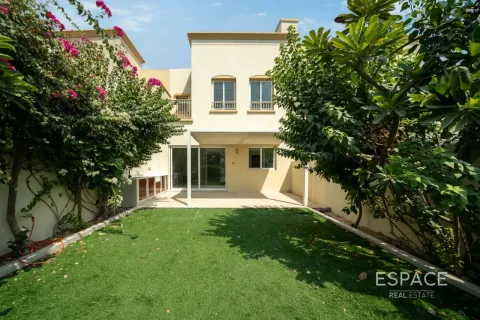 Villa in The Springs, Dubai, UAE 2 bedrooms, 153 sq.m. № 737742 - photo 13