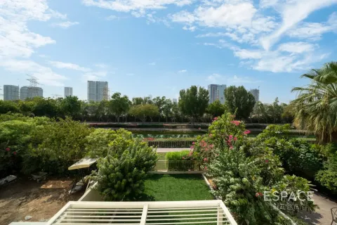 Villa in The Springs, Dubai, UAE 2 bedrooms, 153 sq.m. № 737742 - photo 2