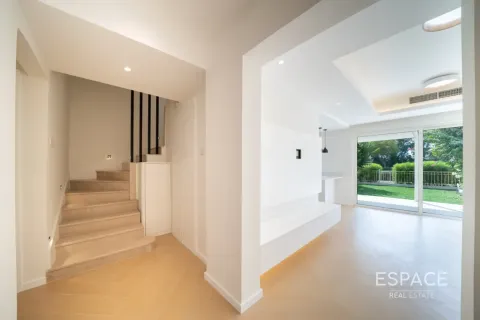 Villa in The Springs, Dubai, UAE 2 bedrooms, 153 sq.m. № 737742 - photo 8