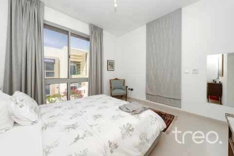 Villa til salg i Arabian Ranches 2, Dubai, UAE 4 soveværelser, 246.19 kvm № 739232 - foto 16