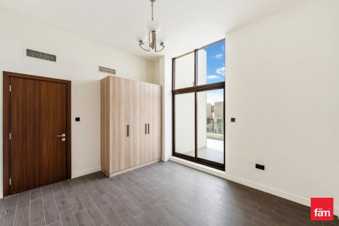 تاون هاوس للبيع في دبي، الإمارات العربية المتحدة 4 غرفة نوم ، 187.2 متر مربع ، رقم 678439 - صورة 2