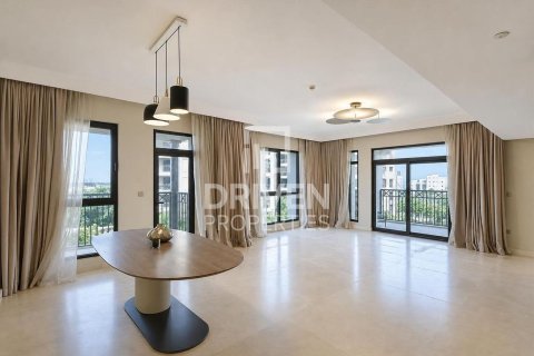 Appartamento in vendita a Umm Suqeim, Dubai, EAU 4 camere da letto, 273.41 mq. № 742830 - foto 2