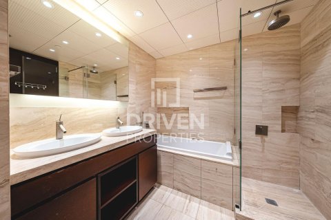 Apartment in Downtown Dubai (Downtown Burj Dubai), UAE 1 bedroom, 105.26 sq.m. № 742835 - photo 10