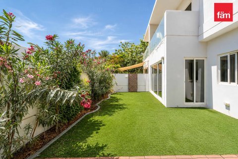 Řadový dům v Dubai, SAE 4 ložnice, 311.2 m² Č.: 709955 - fotografie 27
