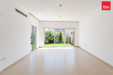 Řadový dům v Dubai, SAE 4 ložnice, 311.2 m² Č.: 709955 - fotografie 3