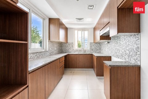 Řadový dům v Dubai, SAE 4 ložnice, 311.2 m² Č.: 709955 - fotografie 6