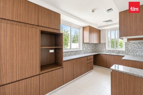 Řadový dům v Dubai, SAE 4 ložnice, 311.2 m² Č.: 709955 - fotografie 7