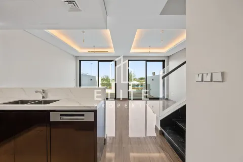 Зняти в оренду таунхаус в DAMAC Hills (Akoya by DAMAC), Дубай, ОАЕ 4 кімнати, 316м2, № 681730 - фото 9