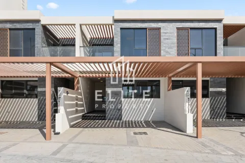 Shtëpi në qytet në DAMAC Hills (Akoya by DAMAC), Dubai, Emiratet e Bashkuara Arabe 4 dhoma gjumi, 316 m2. № 681730