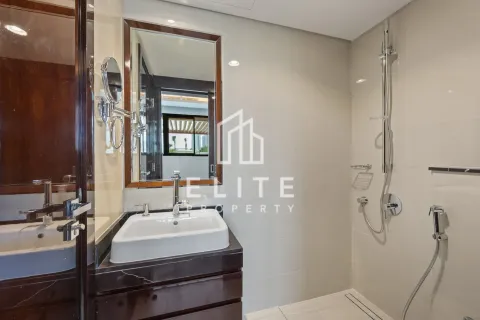 Зняти в оренду таунхаус в DAMAC Hills (Akoya by DAMAC), Дубай, ОАЕ 4 кімнати, 316м2, № 681730 - фото 26