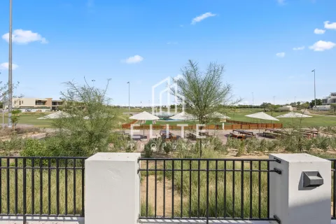 Зняти в оренду таунхаус в DAMAC Hills (Akoya by DAMAC), Дубай, ОАЕ 4 кімнати, 316м2, № 681730 - фото 30