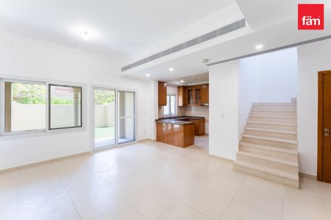 Řadový dům v Dubai, SAE 3 ložnice, 258.2 m² Č.: 721695 - fotografie 5